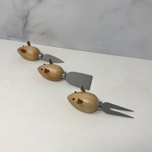 Load image into Gallery viewer, Cheese Knives - 3 Mice Set

