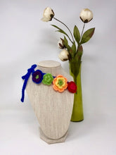 Load image into Gallery viewer, Garland Flower Collar - Rainbow
