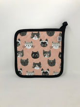 Load image into Gallery viewer, Pot Holder - Cute Cat Faces
